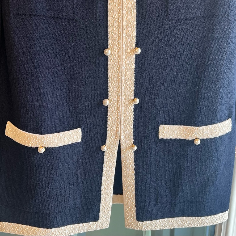 VTG St. John's Evening "The Knit Bling Cardigan" luxury Navy/Cream/Pearl Size 8 - Picture 2 of 13